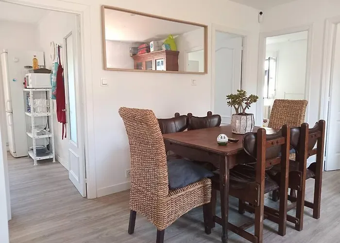 Preciosa Casa Bi-Familiar Al Lado De Donosti.